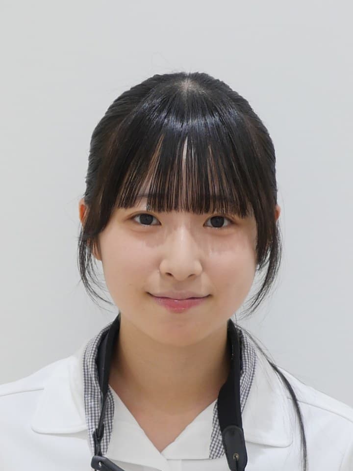 河合　祐奈