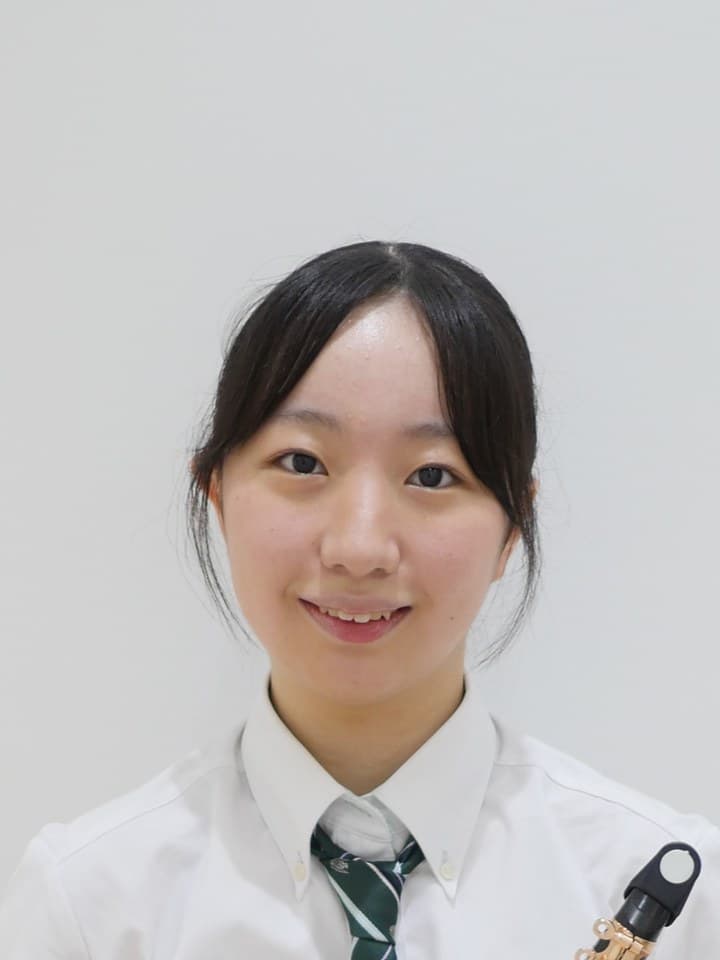 小西　真優